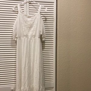 White dress from the brand Art Class in size 18 (xxl)